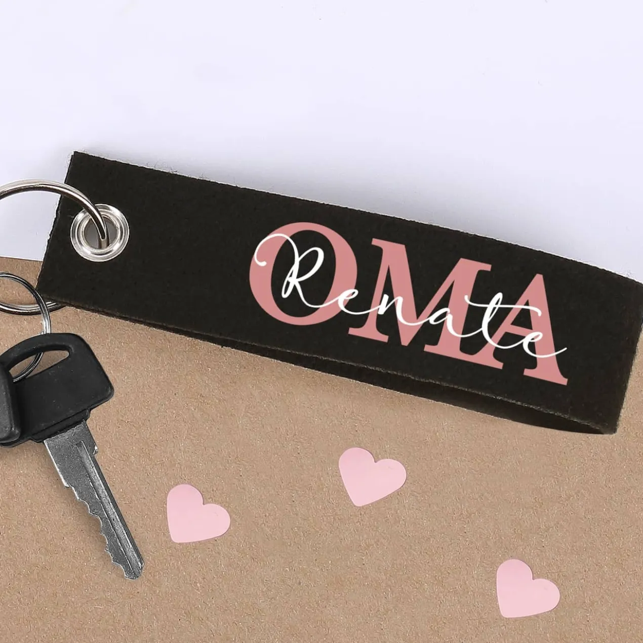 Filz Schlüsselanhänger OMA / OPA mit Ihrem Wunschtext