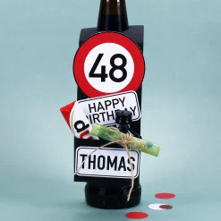 Flaschenanhänger Verkehrszeichen mit Fach zum Befüllen als Geldgeschenk zum Geburtstag