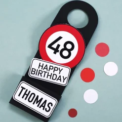 Flaschenanhänger Verkehrszeichen mit Fach zum Befüllen als Geldgeschenk zum Geburtstag