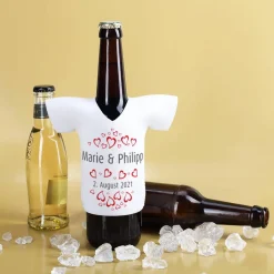Flaschenkühler aus Neopren zur Hochzeit mit Herzen, Namen und Datum