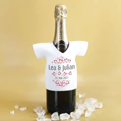 Flaschenkühler aus Neopren zur Hochzeit mit Herzen, Namen und Datum