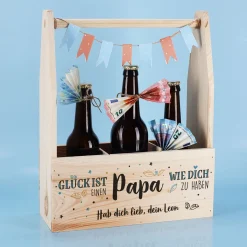 Flaschenträger aus Holz mit Wunschtext | Glück ist, einen Papa wie dich zu haben.