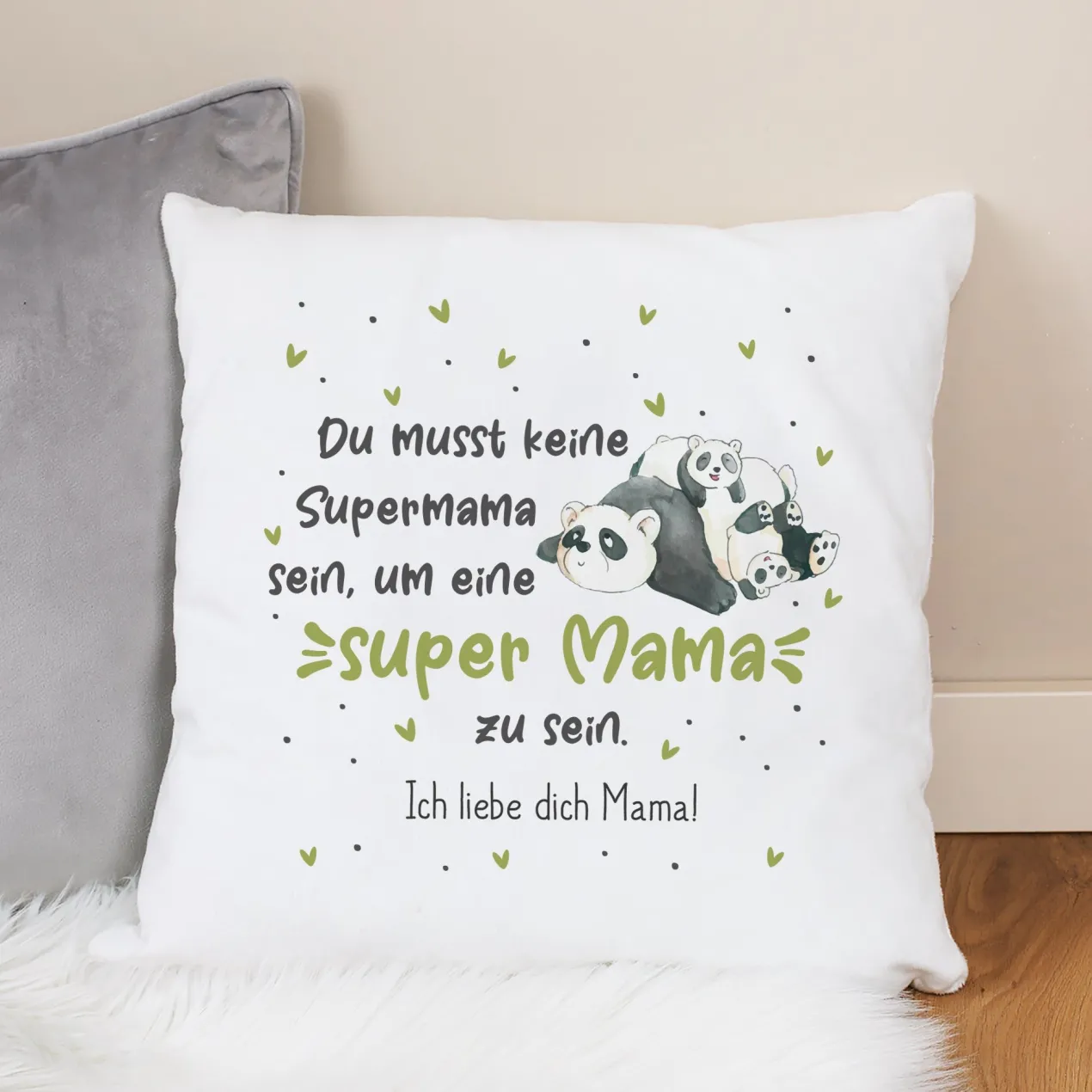 Flauschiges Kissen 'Super Mama' mit Panda Motiv & Wunschtext | Kuschelkissen als Muttertagsgeschenk