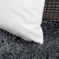 Flauschiges Kuschelkissen für Mama mit Wunschtext und Wiesenblumen Motiv