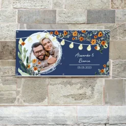 Foto-Banner zur Hochzeit mit Wildblumen, Lichterkette und Ihren Wunschangaben gestaltet