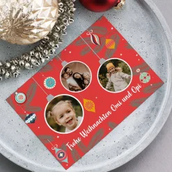 Foto-Postkarte mit Christbaumkugel Motiv und Wunschtext