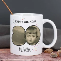 Fototasse zum 80. Geburtstag mit Name und Happy Birthday-Schriftzug