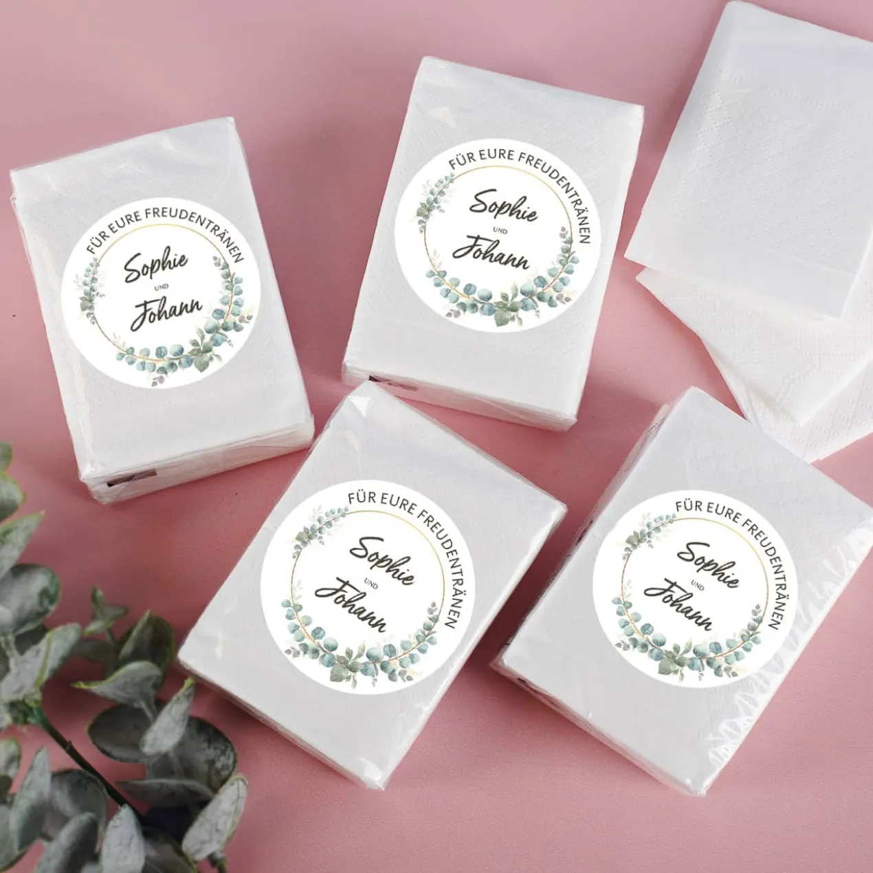 Freudentränen-Taschentücher zur Hochzeit mit Eukalyptus-Motiv & Namen, 10er Set