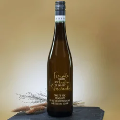 Freunde sind ein Geschenk - Wein Geschenkset mit gravierter Weinflasche und zwei Weingläsern