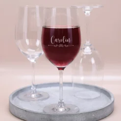 Frohes Fest - Biorebe Wein und Weinglas in weihnachtlicher Holzbox
