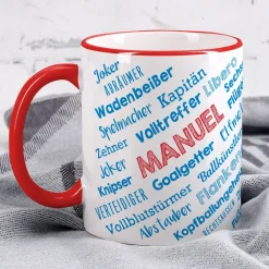 Fußballtasse für Bayern Fans mit Süßigkeiten gefüllt