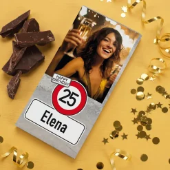 Geburtstags-Schokolade mit Verkehrszeichen, Foto, Alter & Name