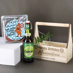 Geburtstagsset mit Bier und Salami-Kabeltrommel im Pflanzkorb
