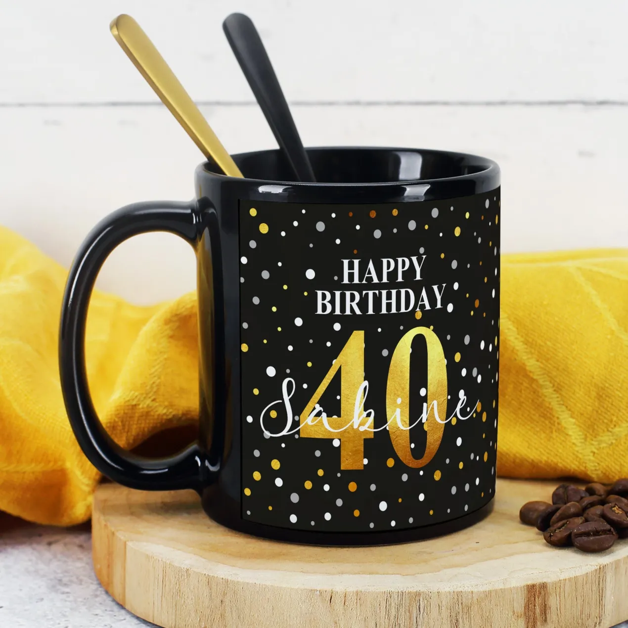 Geburtstagstasse "Happy Birthday" mit Name & Alter in Schwarz und Konfettidesign