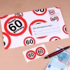 Geldgeschenk mit Verkehrszeichenmotiv zum 60. Geburtstag