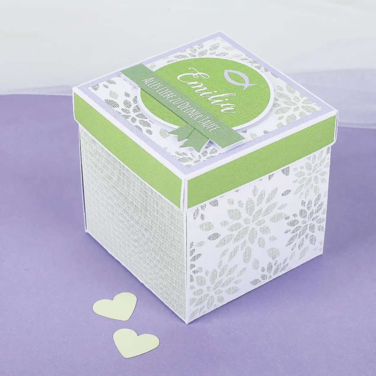 Geschenkbox zur Taufe, Kommunion oder Konfirmation mit Name und Wunschtext