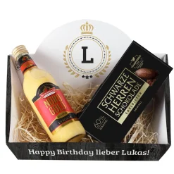 Geschenkkorb für Männer mit persönlichem Druck und verschiedenen Füllungen