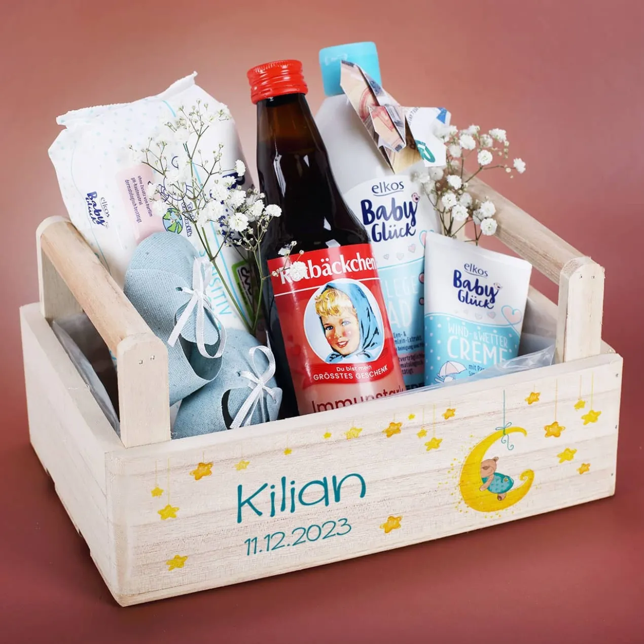 Geschenkkorb mit Mond, Sternen und Teddymotiv für Jungen und Mädchen
