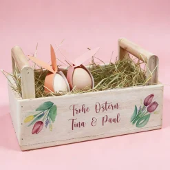 Geschenkkorb personalisiert für Osternest mit Tulpenmotiv | Pflanzkiste aus Holz mit Wunschtext