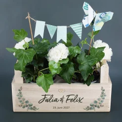 Geschenkkorb & Pflanzkorb zur Hochzeit | Personalisierter Korb aus Holz als Hochzeitsgeschenk | Eukalyptus
