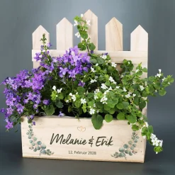 Geschenkkorb & Pflanzkorb zur Hochzeit | Personalisierter Korb aus Holz als Hochzeitsgeschenk | Eukalyptus