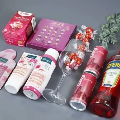 Geschenkkorb zum Geburtstag mit Name und Alter bedruckt - wahlweise gefüllt