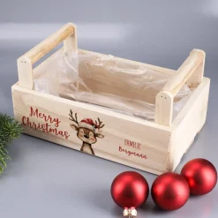 Geschenkkorb zu Weihnachten mit Rentier-Motiv personalisiert mit Wunschtext | Pflanzkiste aus Holz
