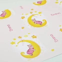 Geschenkpapier für Mädchen mit süßem Bären Motiv und Name 0,8 m x 1,60 m