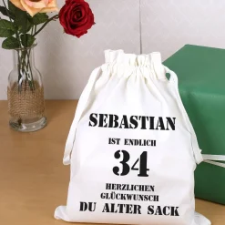 Geschenksack mit Namen und Alter für einen alten Sack