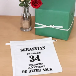 Geschenksack mit Namen und Alter für einen alten Sack