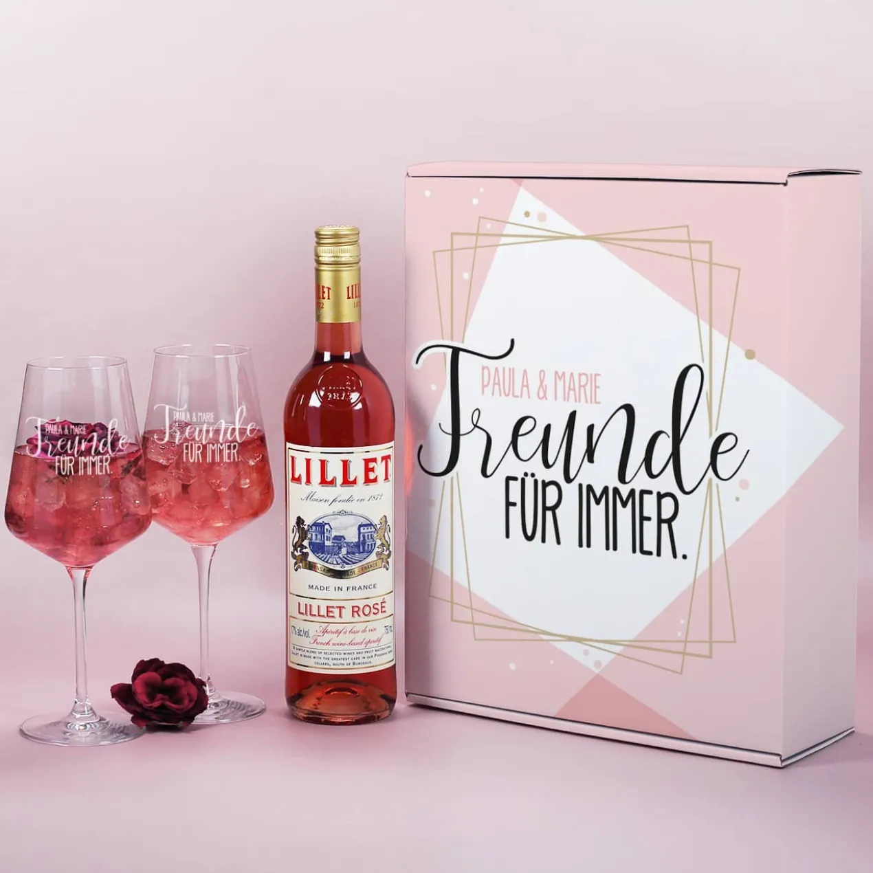 Geschenkset "Freunde für immer" mit zwei Weingläsern, Lillet und persönlicher Box