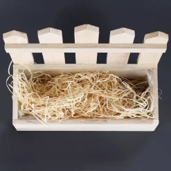 Geschenkset zum Geburtstag mit Eierlikör, Schokolade und Waffelbechern im Geschenkkorb