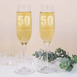 Geschenkset zur goldenen Hochzeit mit zwei gravierten Sektgläsern
