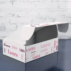 Geschenkverpackung mit Wunschtext und Name in verschiedenen Schriftarten - rosa