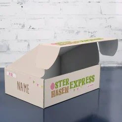 Geschenkverpackung vom Osterhasen-Express mit Ihrem Namen und Wunschtext
