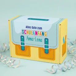 Geschenkverpackung zur Einschulung personalisiert mit Name | Schulranzen Design