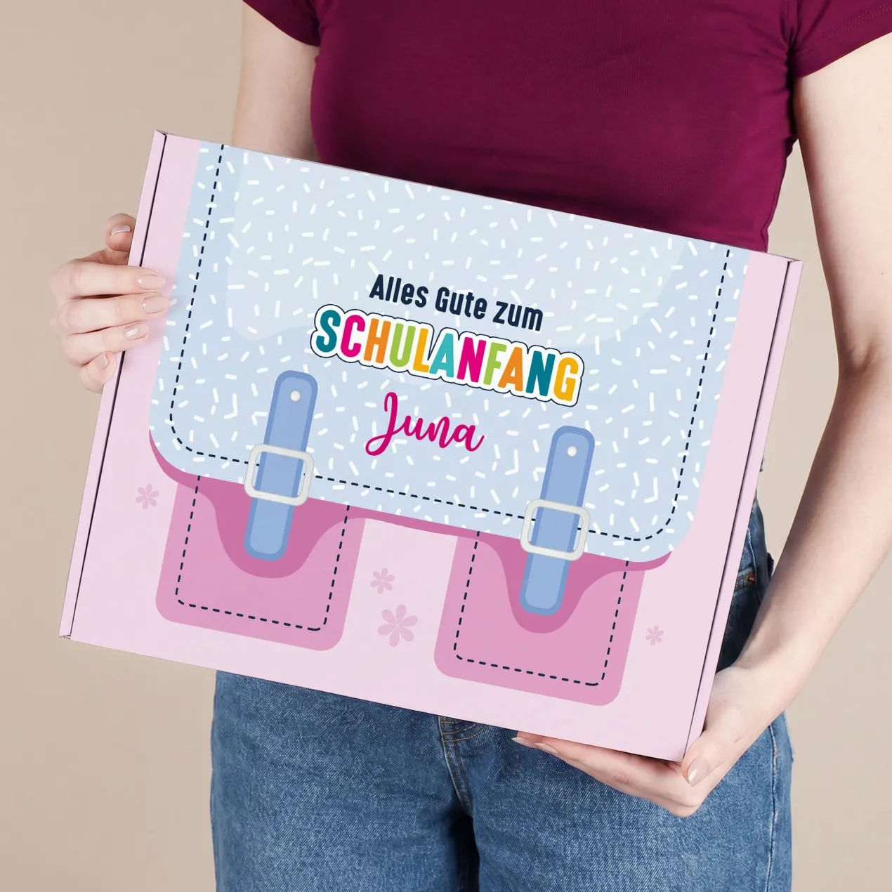 Geschenkverpackung zur Einschulung personalisiert mit Name | Schulranzen Design