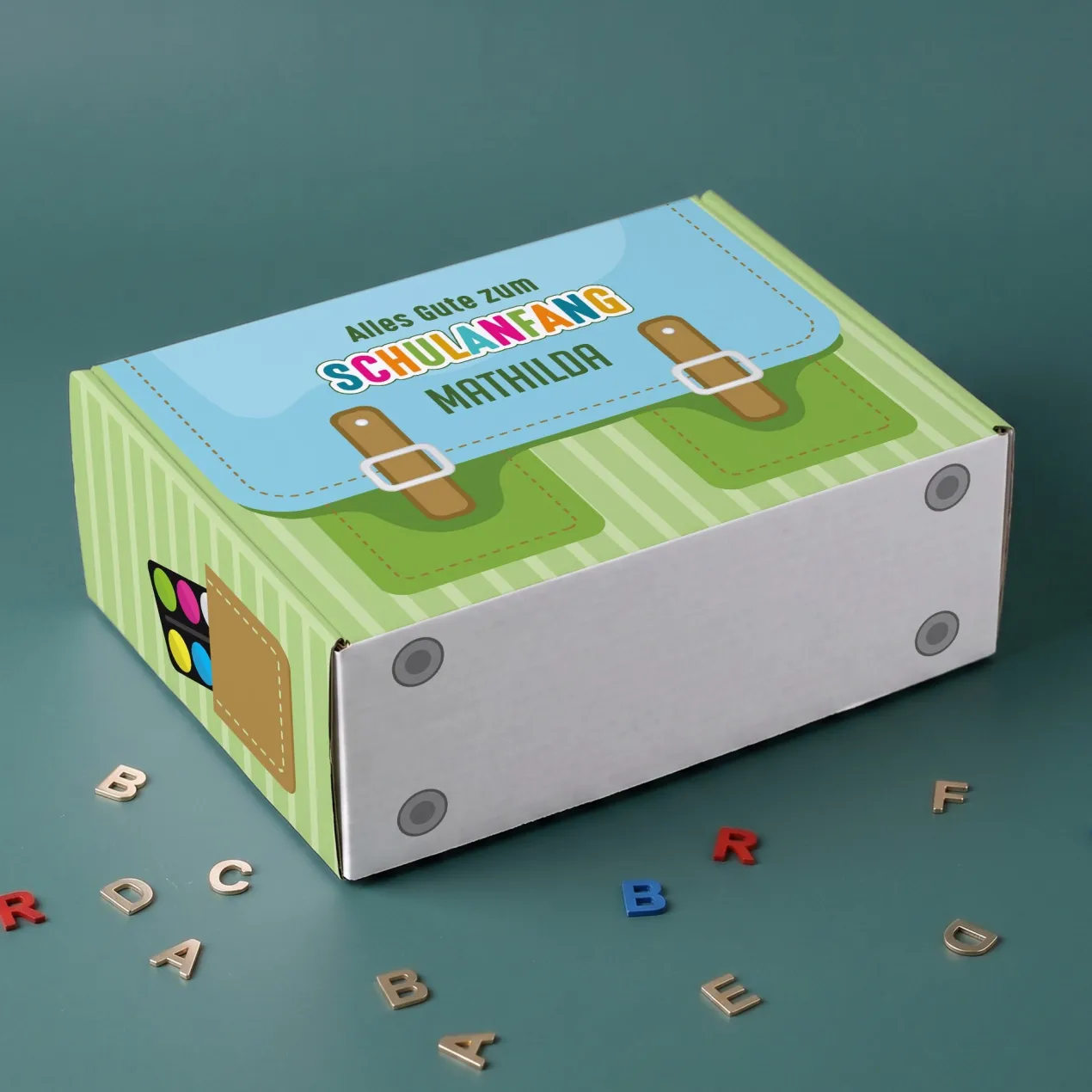 Geschenkverpackung zur Einschulung personalisiert mit Name | Schulranzen Design