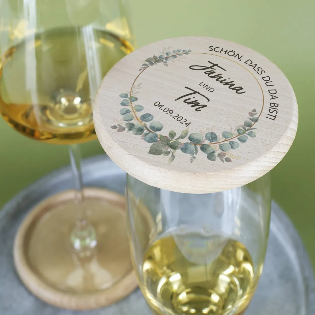 Glasabdeckung als Gastgeschenk zur Hochzeit - Eukalyptus - mit Namen und Datum
