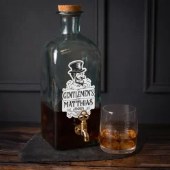 Glas Getränkespender 'Gentlemens Club' mit Name personalisiert | 2L Spender für Whisky & Spirituosen
