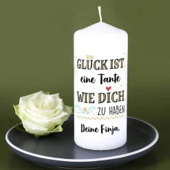Glück ist... Kerze mit zwei Zeilen Text individuell gestaltet