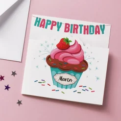 Glückwunschkarte mit Cupcake und Name - Happy Birthday
