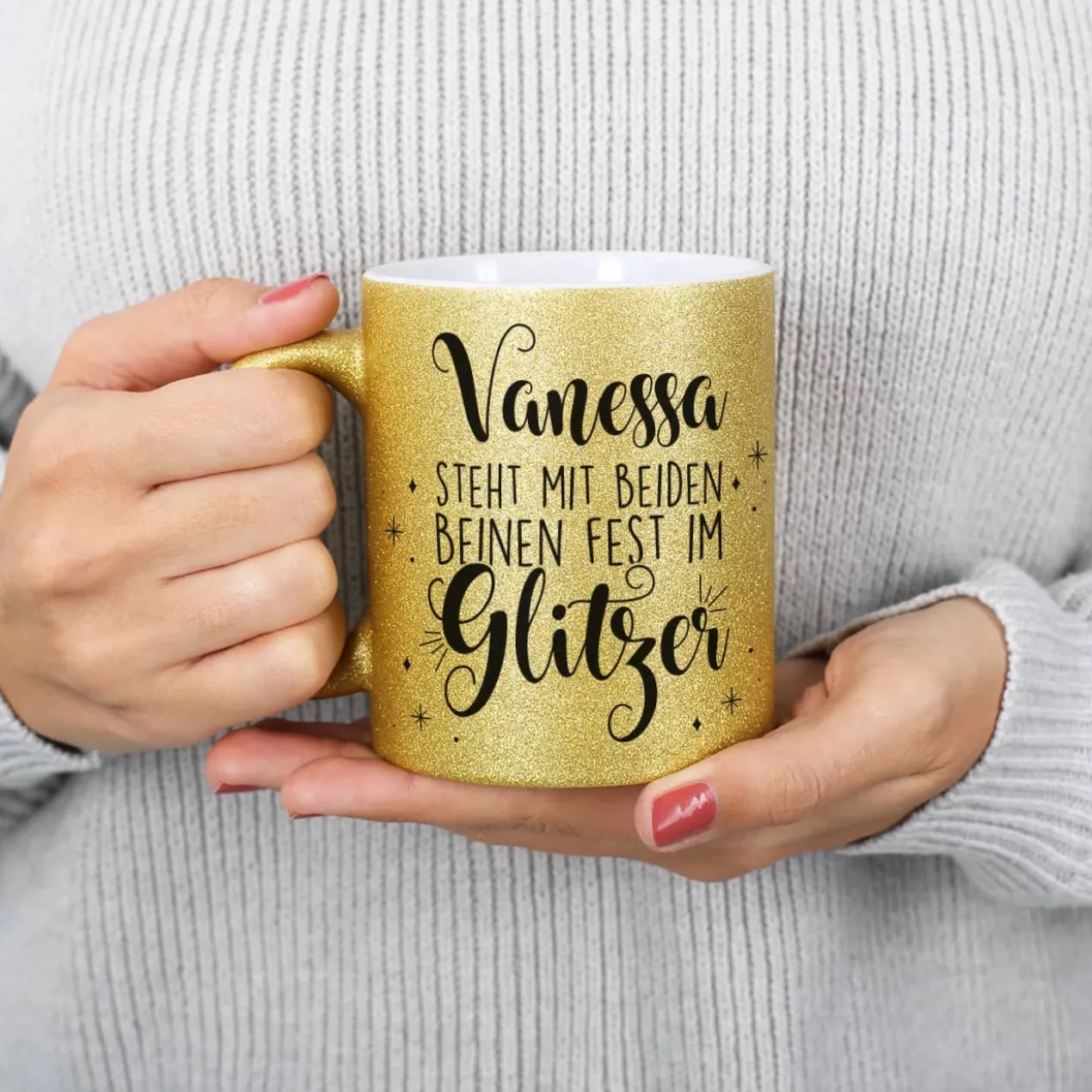 Glitzertasse mit Ihrem Wunschnamen und coolem Spruch
