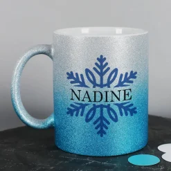 Glitzertasse zu Weihnachten mit Schneeflocke und Name bedruckt - 3 Farben zur Auswahl