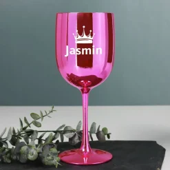 Glänzender Weinkelch in pink oder gold mit Krone und Wunschname
