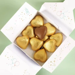 Gratulation, du hast es geschafft! - Geschenkbox mit 10 Lindt Schoko-Herzen