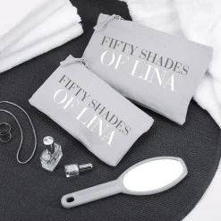 Graues Beautycase mit Name für Schminksachen und Accessoires