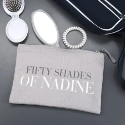 Graues Beautycase mit Name für Schminksachen und Accessoires