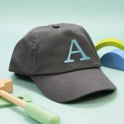 Graues Kinder-Basecap mit Initiale bestickt - 6 Farben zur Auswahl