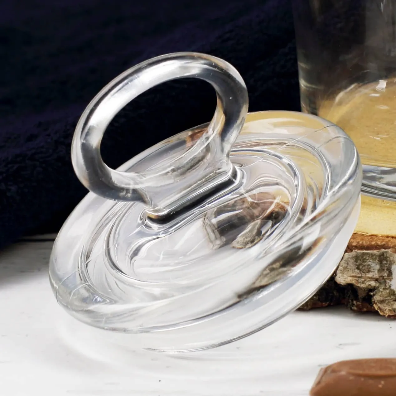 Gravierte Glasdose mit 3 Zeilen Wunschtext, Sprechblase und Herzen